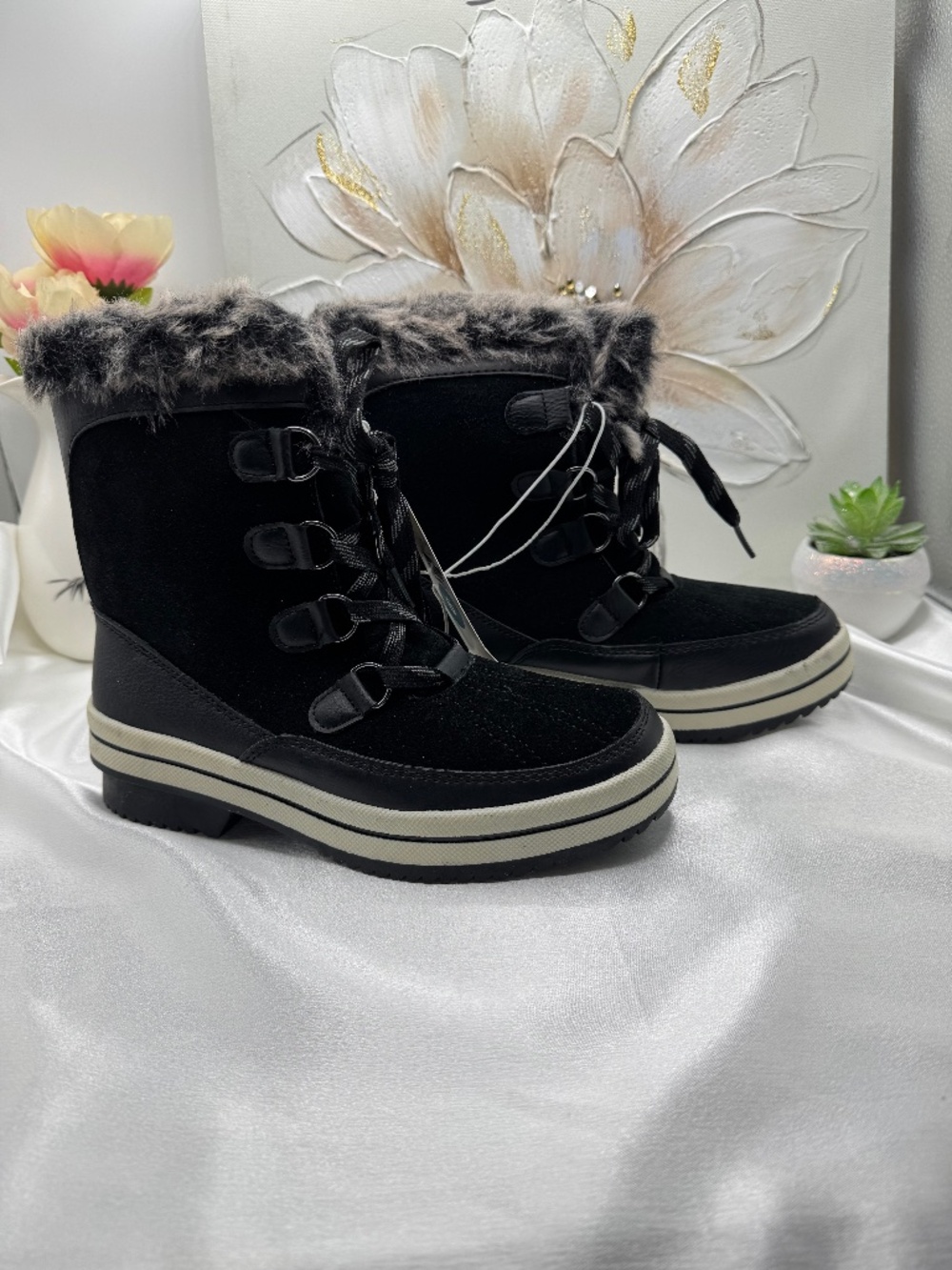 Women's Ellysia Microsuede Winter Boots size 6
